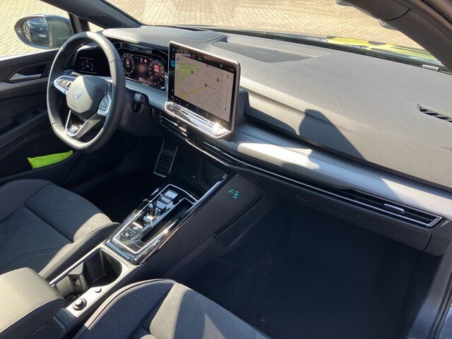 Volkswagen Golf 1.5 eTSI DSG Golf VIII