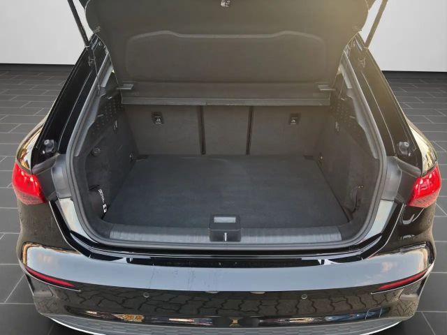 Audi A3 40 TFSI Hybride S-Line Sedan