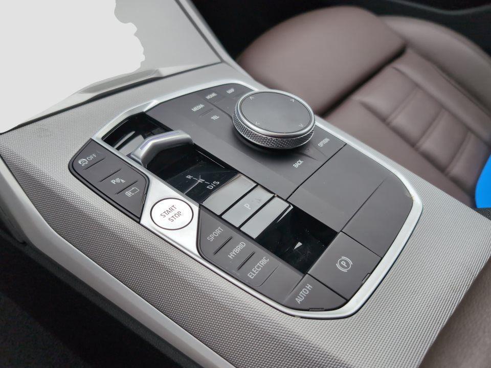 BMW 330 330e Touring xDrive