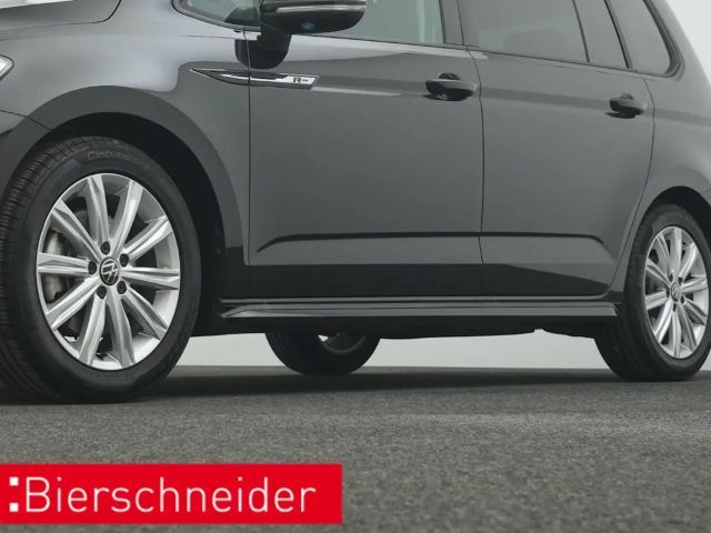 Volkswagen Touran 1.5 TSI DSG R-Line