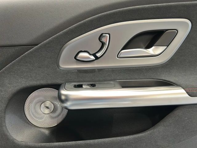 Mercedes-Benz CLA 350 4MATIC AMG Line