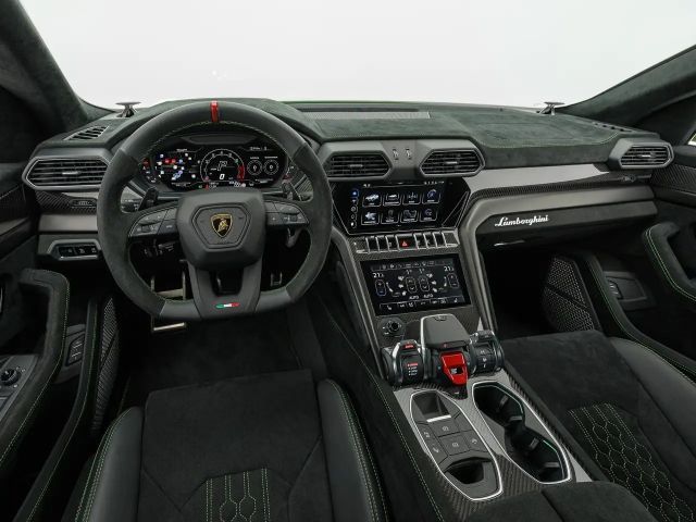 Lamborghini Urus Performante