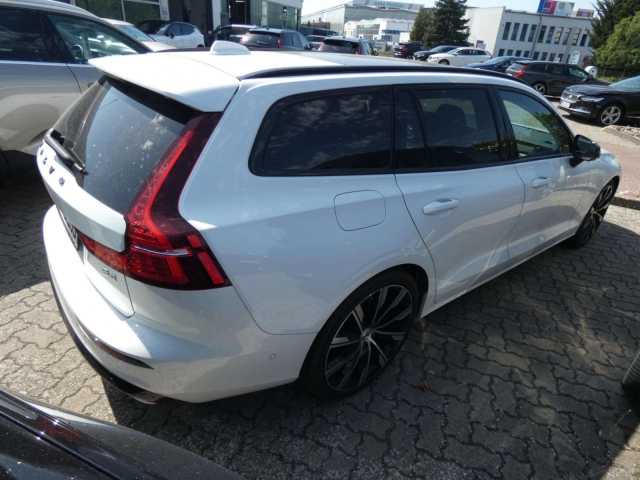 Volvo V60 Dark Ultimate