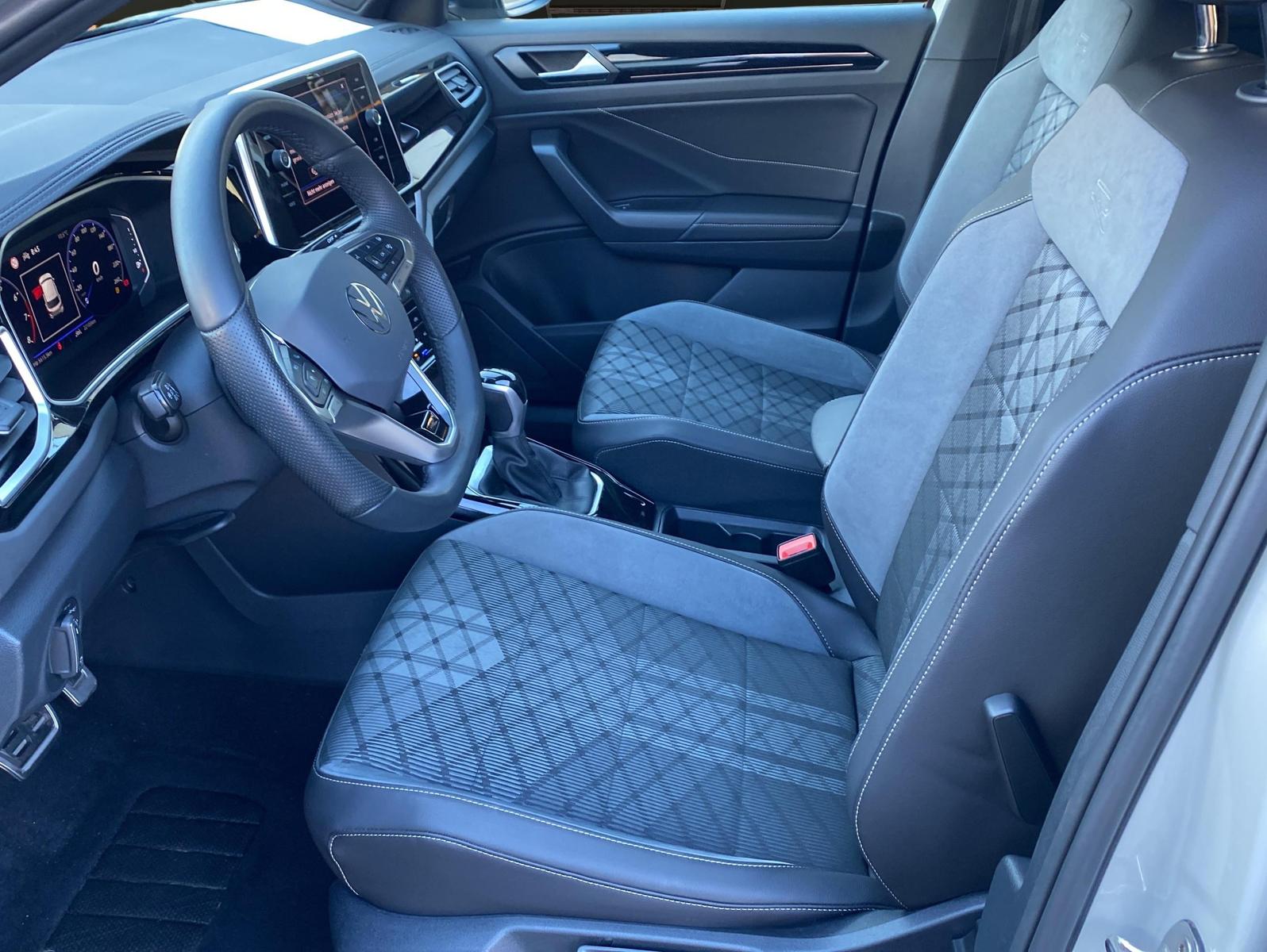 Volkswagen T-Roc 1.5 TSI DSG IQ.Drive R-Line