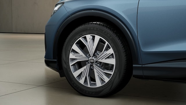 Audi Q4 e-tron SUV 45 e-tron Audi Q4 e-tron