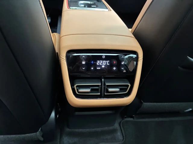 Mazda 6e Plus Takumi