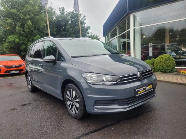 Volkswagen Touran 1.5 TSI Move
