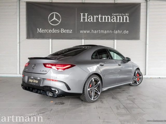 Mercedes-Benz CLA 350 4MATIC AMG Line