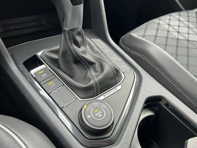 Volkswagen Tiguan 4Motion Allspace R-Line