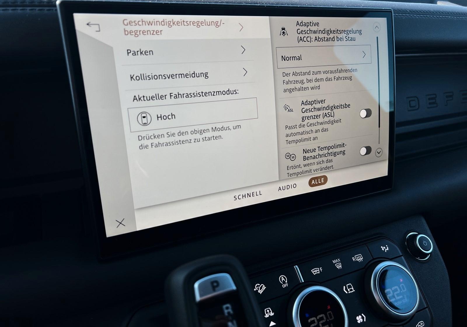 Land Rover Defender 110 Dynamic HSE