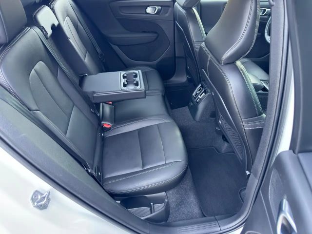 Volvo XC40 R-Design Recharge T5