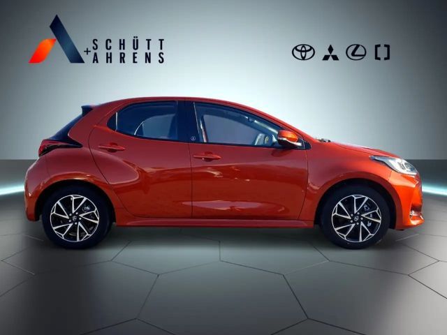 Toyota Yaris Hybride Team D