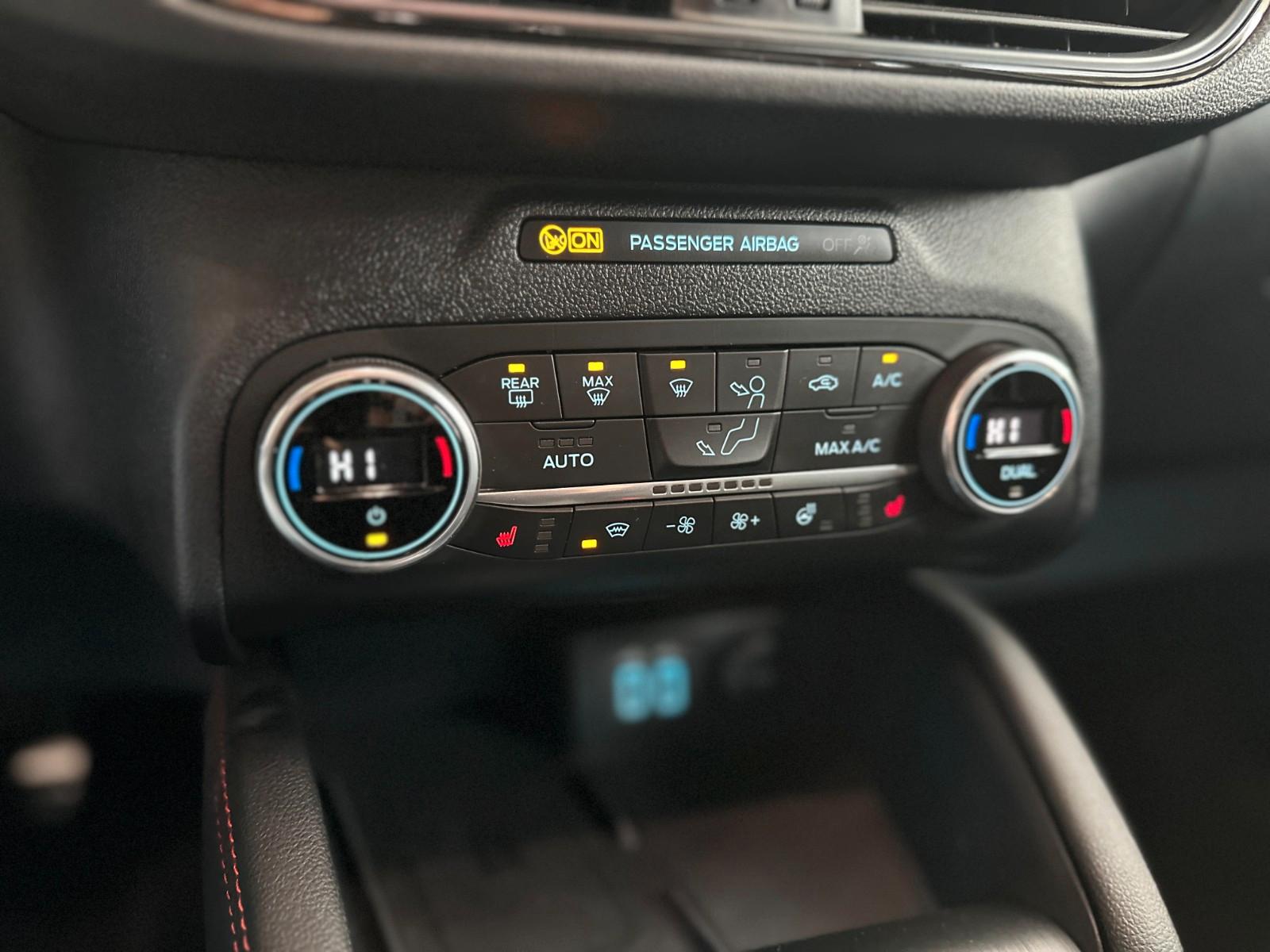 Ford Kuga Plug in Hybrid ST Line X