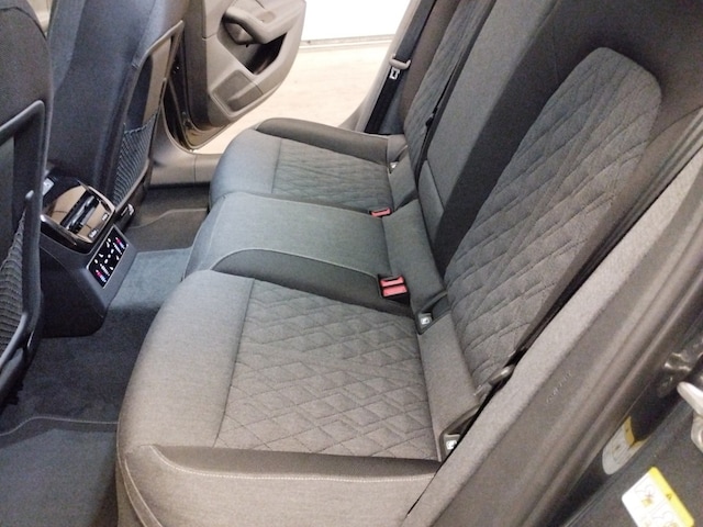 Audi A6 Avant Quattro S-Tronic