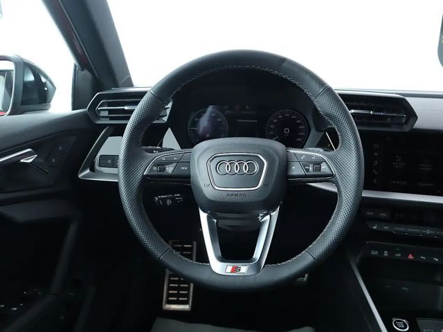 Audi A3 45 TFSI Hybride S-Line Sedan