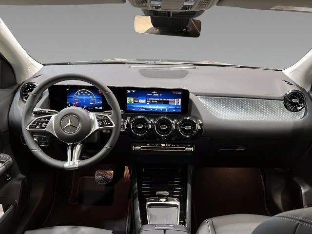 Mercedes-Benz GLA 200 MBUX+LED+EASY-PACK+Kamera+AHK