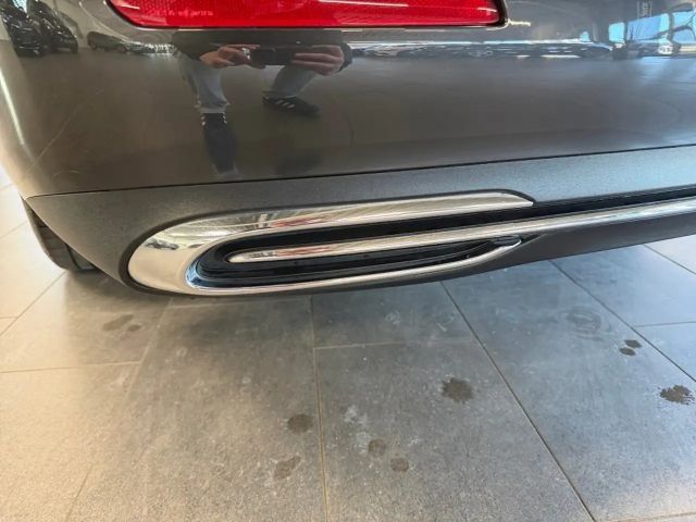 Mercedes-Benz E 220 AVANTGARDE E 220 d Estate