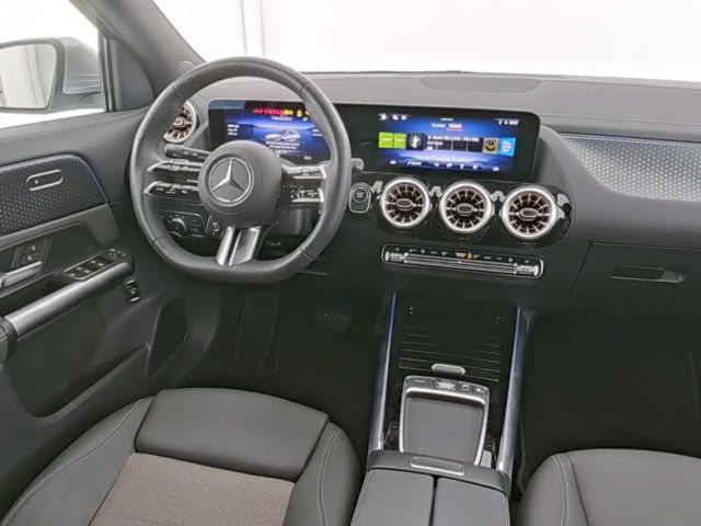 Mercedes-Benz EQA 250 Electric Art