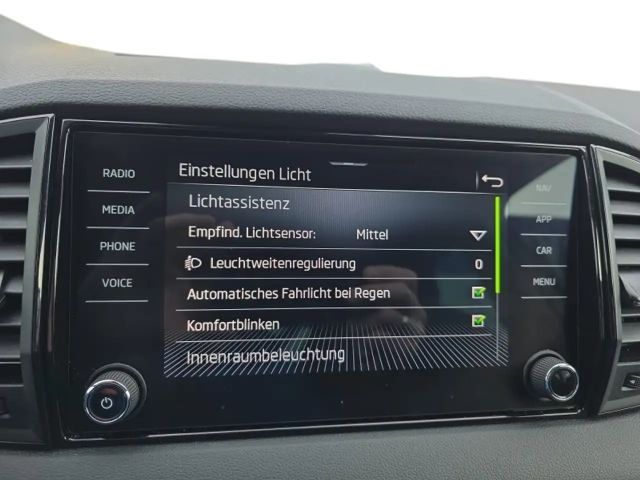 Skoda Karoq 1,0TSI 115PS Navi/LED/ACC/Kamera/Winterp.    **