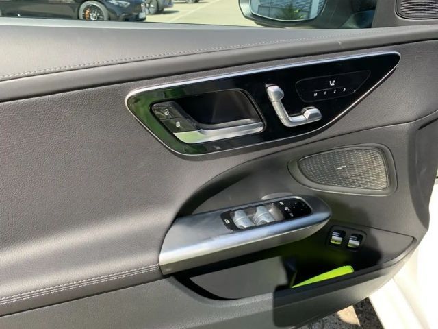 Mercedes-Benz C 300 Sedan