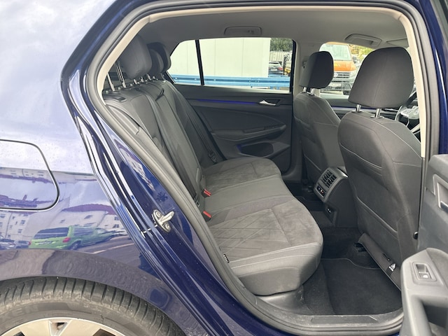 Volkswagen Golf Style