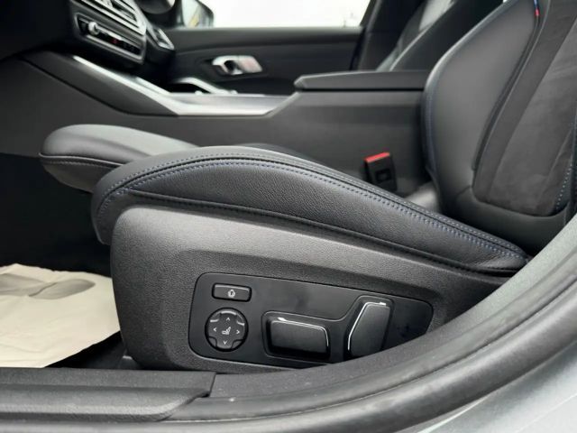 BMW 320 320d M-Sport Sedan xDrive