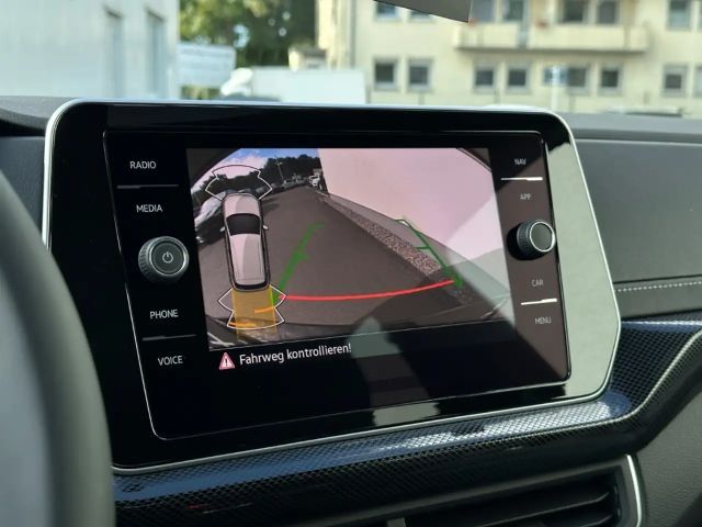 Volkswagen T-Cross 1.0 TSI DSG R-Line