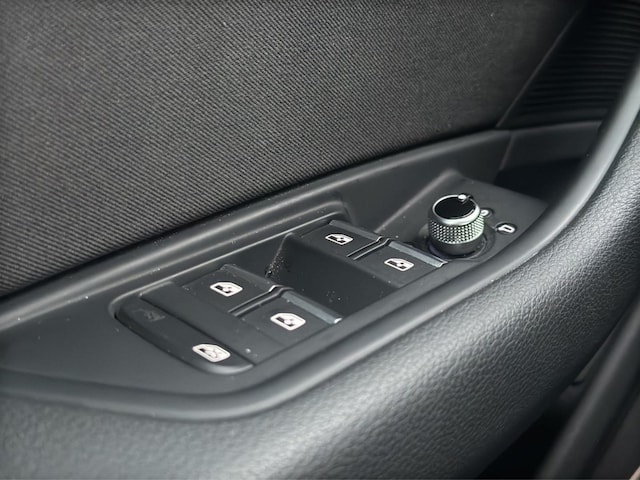 Audi A4 40 TFSI S-Tronic Sedan