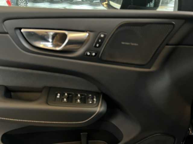 Volvo XC60 Dark Plus