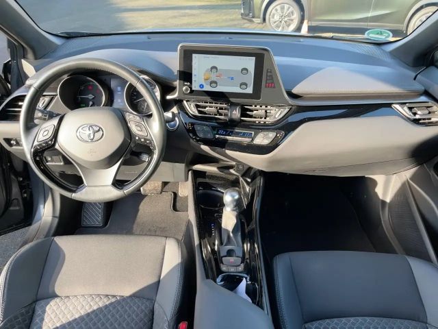 Toyota C-HR Hybride Team D