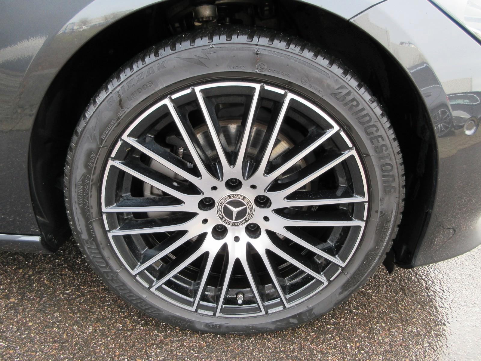 Mercedes-Benz C 200 AVANTGARDE Estate