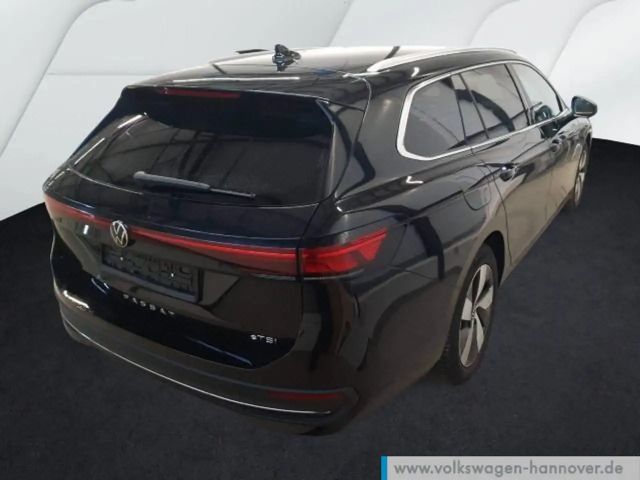 Volkswagen Passat 1.5 eTSI DSG Variant