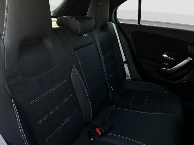 Mercedes-Benz A 200 AMG Line