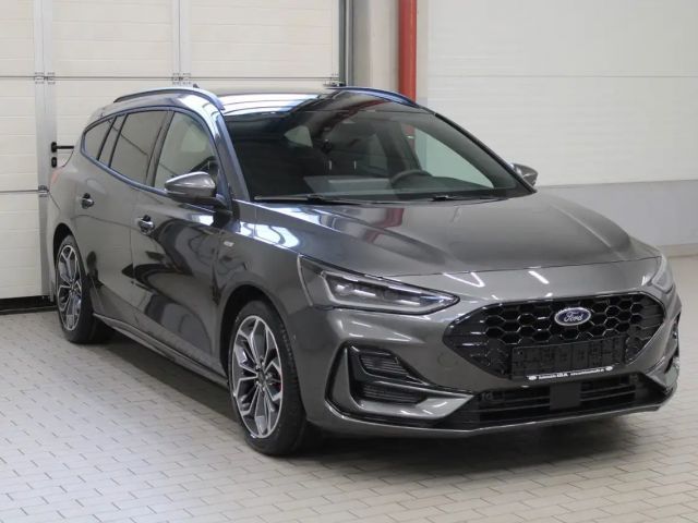 Ford Focus ST Line Wagon