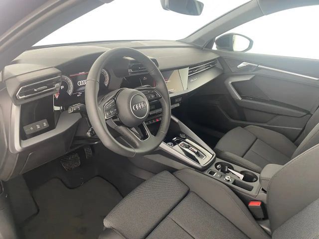 Audi A3 30 TFSI Sedan
