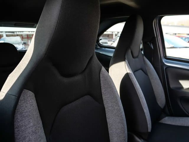 Toyota Aygo X 1.0 VVT-i Business