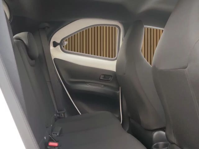 Toyota Aygo X Business Hatchback