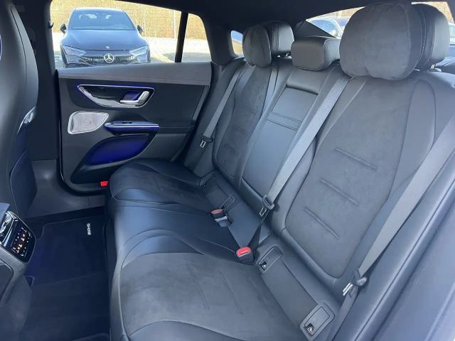 Mercedes-Benz EQE 300 AMG Line Sedan