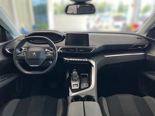 Peugeot 5008 Active Pack EAT8