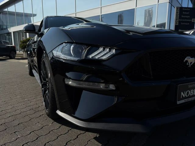 Ford Mustang Convertible GT 5.0 V8