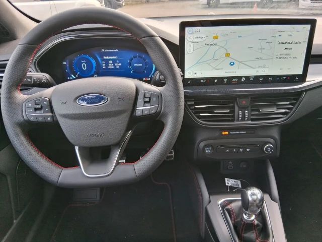 Ford Focus EcoBoost ST Line