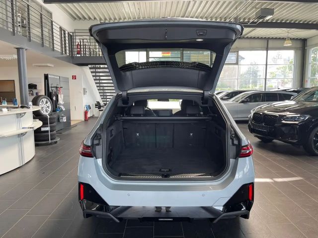 BMW 520 520d M-Sport Touring xDrive