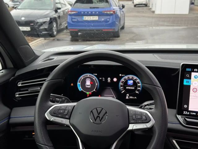 Volkswagen Tiguan 2.0 TDI DSG R-Line Style