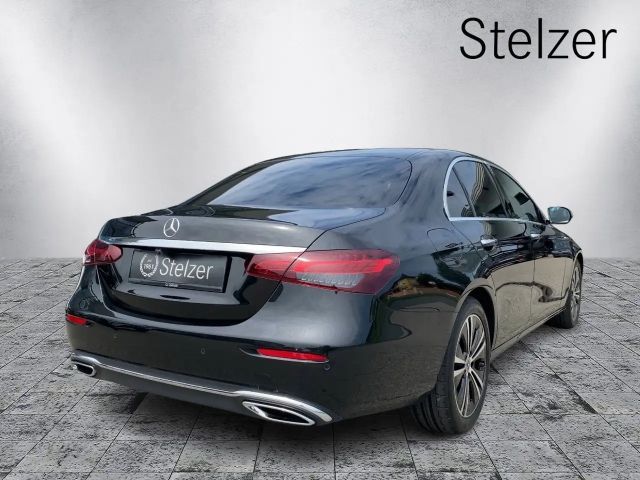 Mercedes-Benz E 400 4MATIC E 400 d Sedan