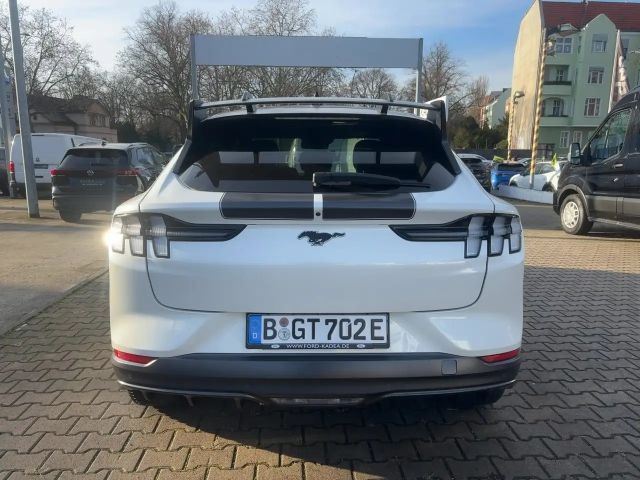 Ford Mustang Mach-E AWD GT