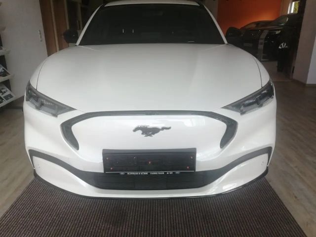 Ford Mustang Mach-E AWD Premium