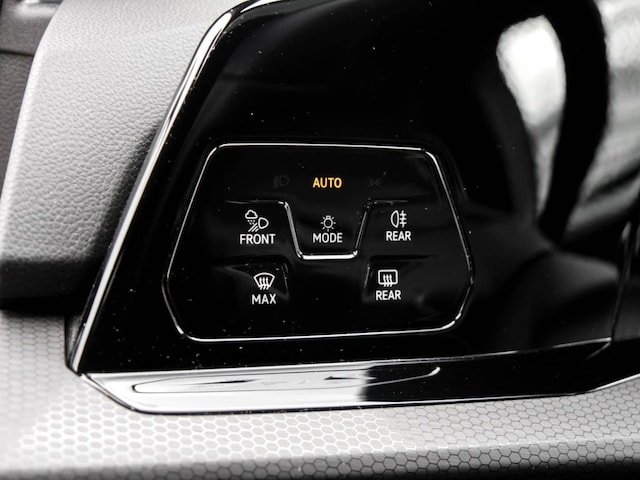 Volkswagen Golf DSG GTI Golf VIII IQ.Drive