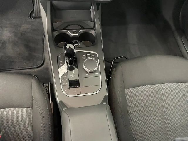 BMW 118 118d Advantage pakket Sedan