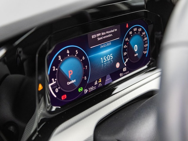 Volkswagen Golf 1.5 eTSI Golf VIII