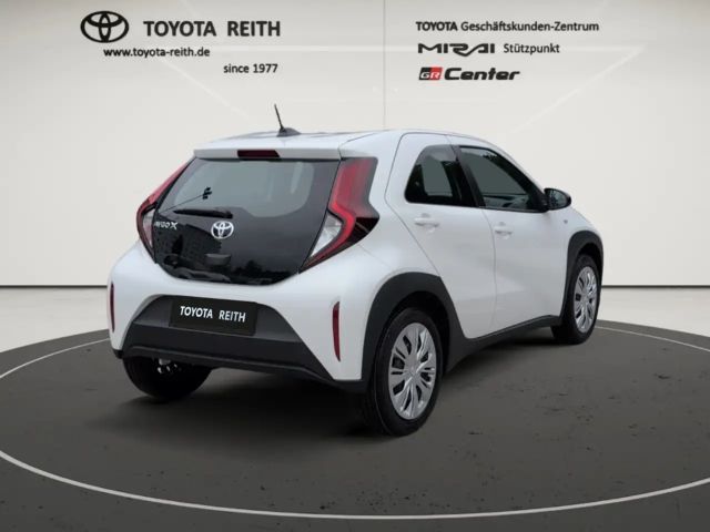 Toyota Aygo X Business